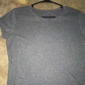 Tommy hilfeger t shirt